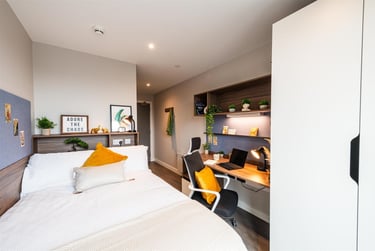 1 bed flat, Nelson Street, Holylands, Belfast, BT151BH - Image 4